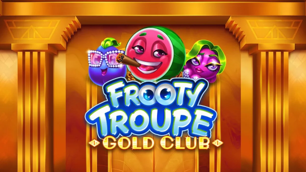 Interface luxuosa do slot Frooty Troupe – Gold Club com símbolos de frutas douradas e cartões de crédito.